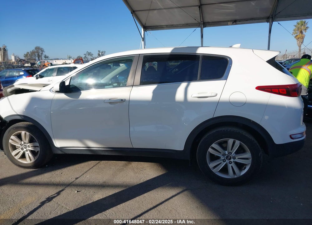 2019 KIA SPORTAGE LX VIN: KNDPM3ACXK7596080