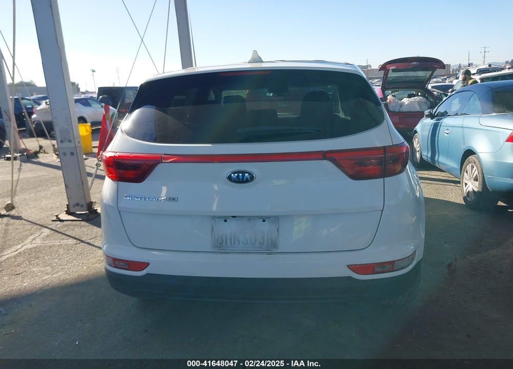 2019 KIA SPORTAGE LX VIN: KNDPM3ACXK7596080