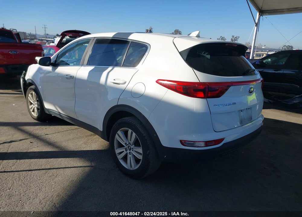 2019 KIA SPORTAGE LX VIN: KNDPM3ACXK7596080