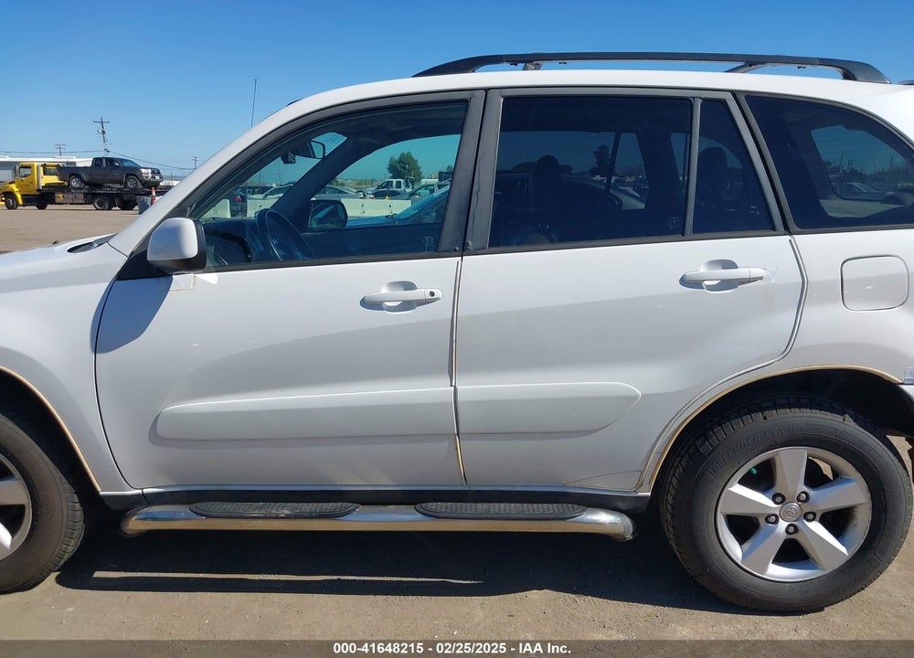 2005 TOYOTA RAV4 VIN: JTEGD20V550051698