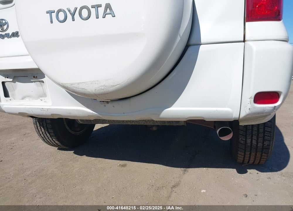 2005 TOYOTA RAV4 VIN: JTEGD20V550051698