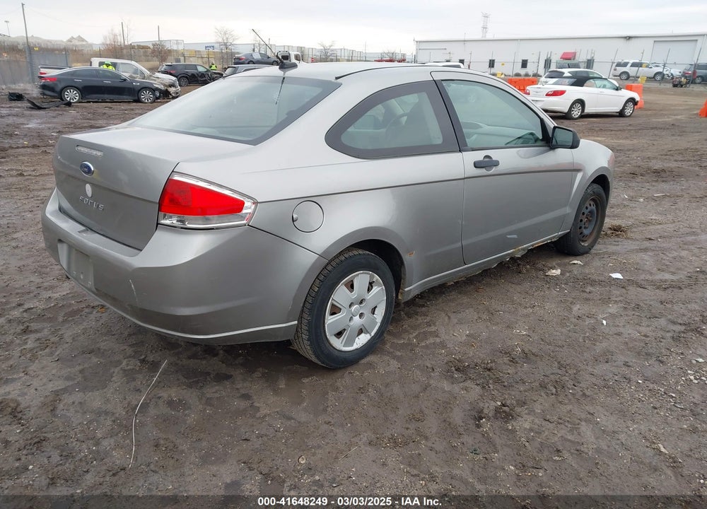 2008 FORD FOCUS S VIN: 1FAHP32N88W129532