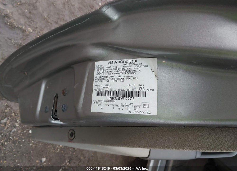 2008 FORD FOCUS S VIN: 1FAHP32N88W129532