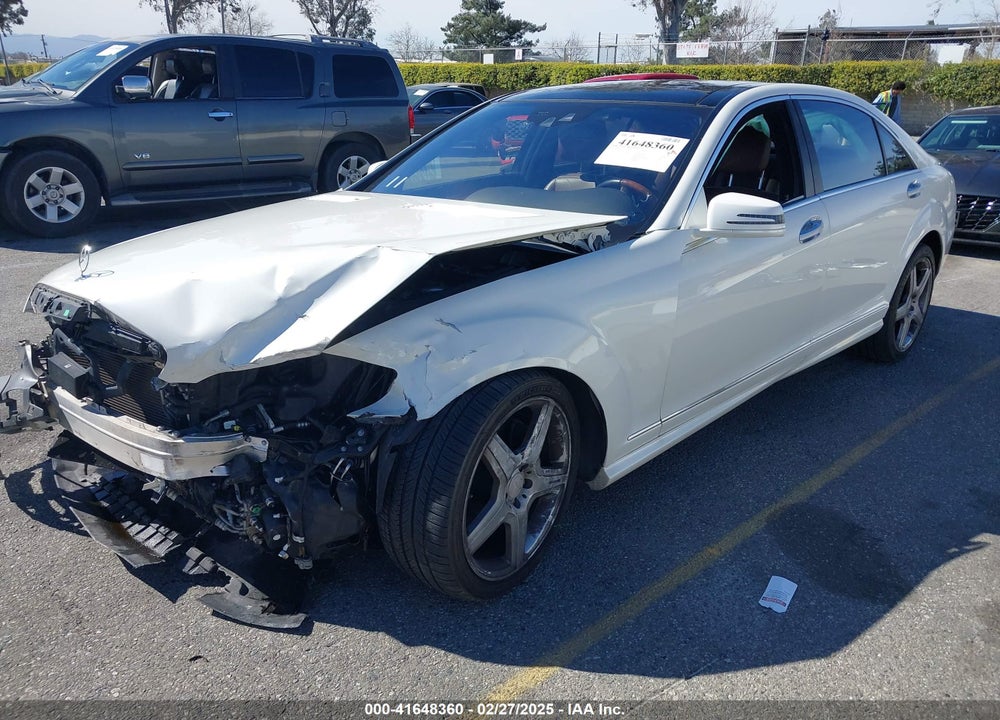2011 MERCEDES-BENZ S 550 VIN: WDDNG7BB6BA373135