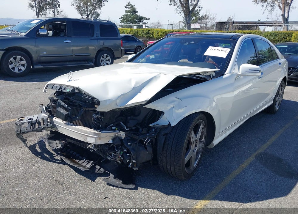 2011 MERCEDES-BENZ S 550 VIN: WDDNG7BB6BA373135