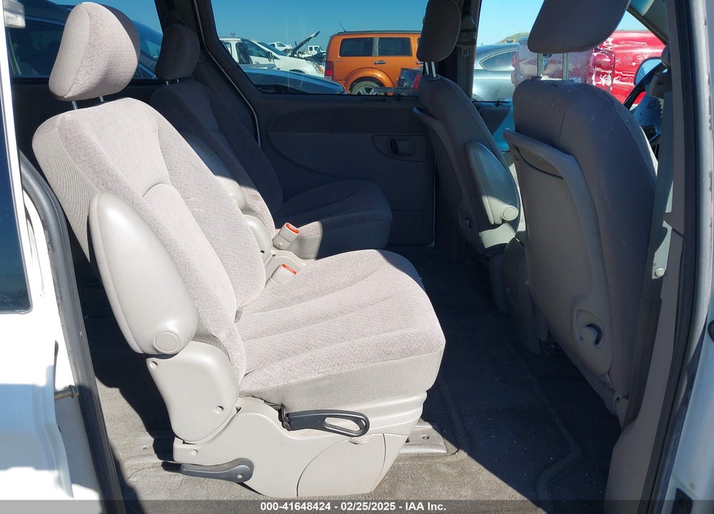 2001 DODGE GRAND CARAVAN SPORT VIN: 2B4GT44L11R179428