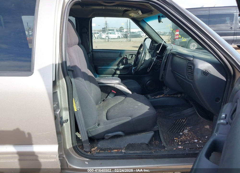 2003 CHEVROLET S-10 LS VIN: 1GCDT13X73K125495