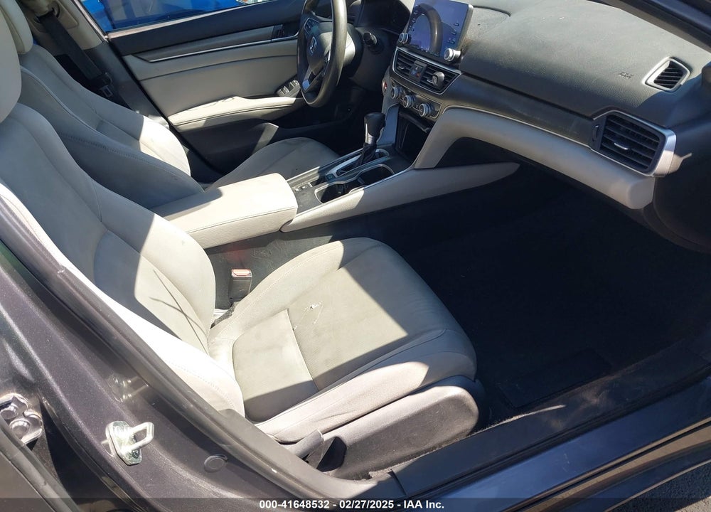 2018 HONDA ACCORD VIN: 1HGCV1F10JA141099