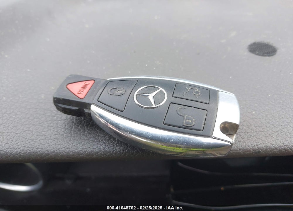 2014 MERCEDES-BENZ C CLASS VIN: WDDGF4HBXEG200415