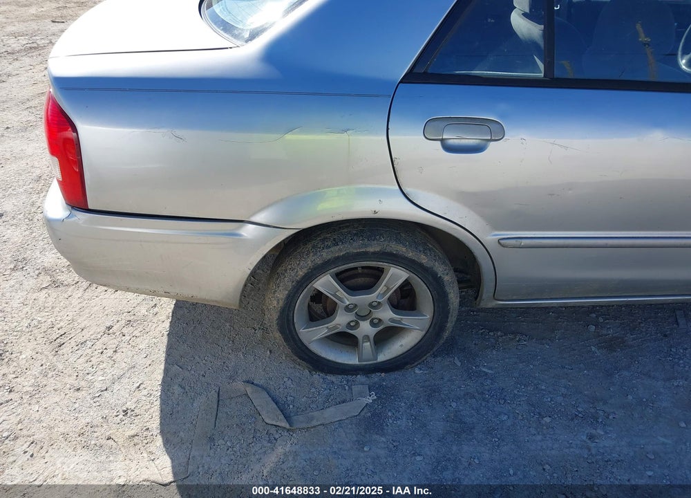 2003 MAZDA PROTEGE VIN: JM1BJ225X30156206