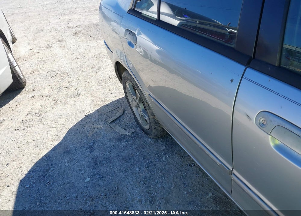 2003 MAZDA PROTEGE VIN: JM1BJ225X30156206