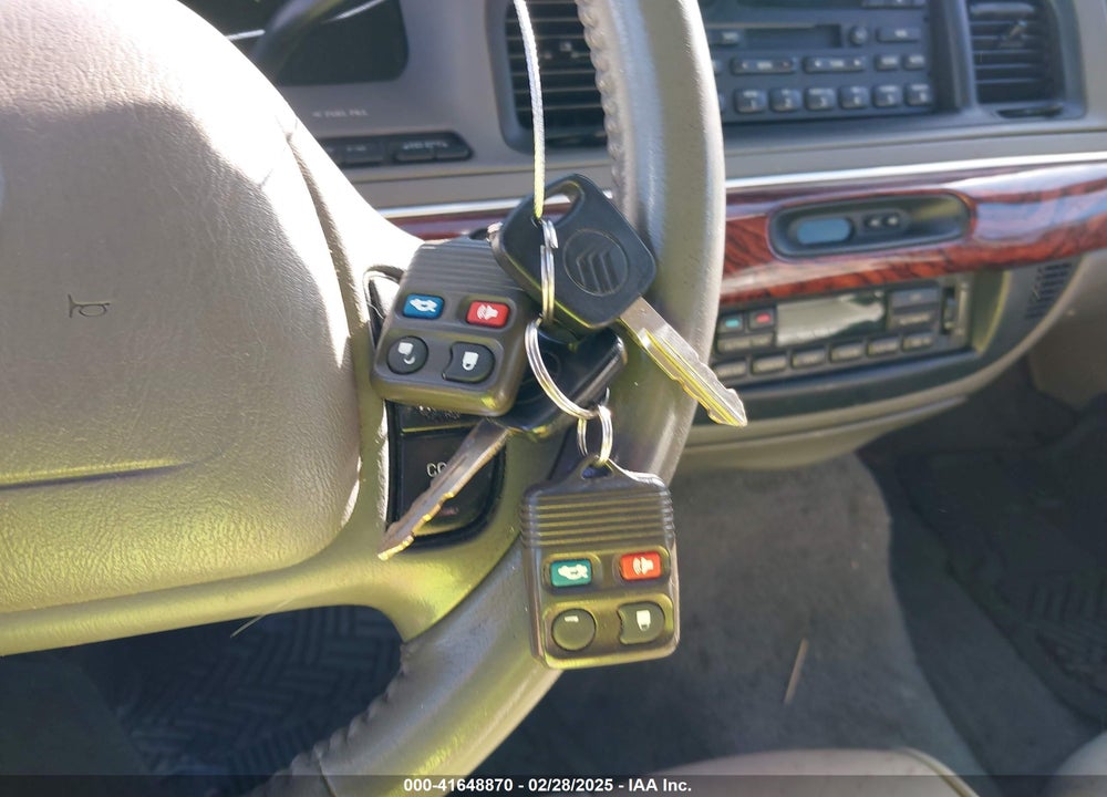 2001 MERCURY GRAND MARQUIS VIN: 2MEFM75W51X702403