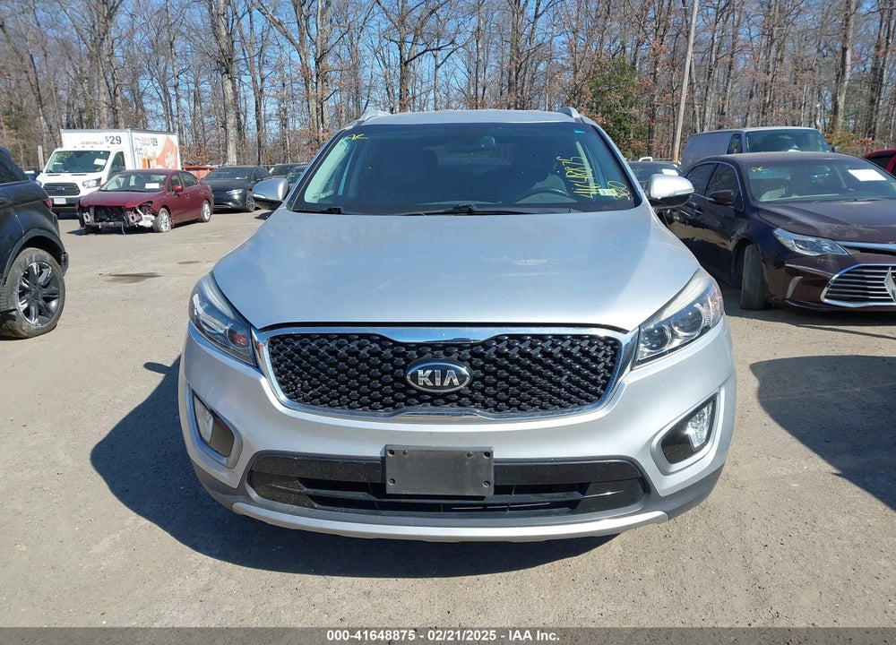 2017 KIA SORENTO 3.3L EX VIN: 5XYPHDA58HG222431