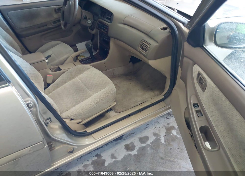 2001 NISSAN ALTIMA GXE VIN: 1N4DL01D91C128284