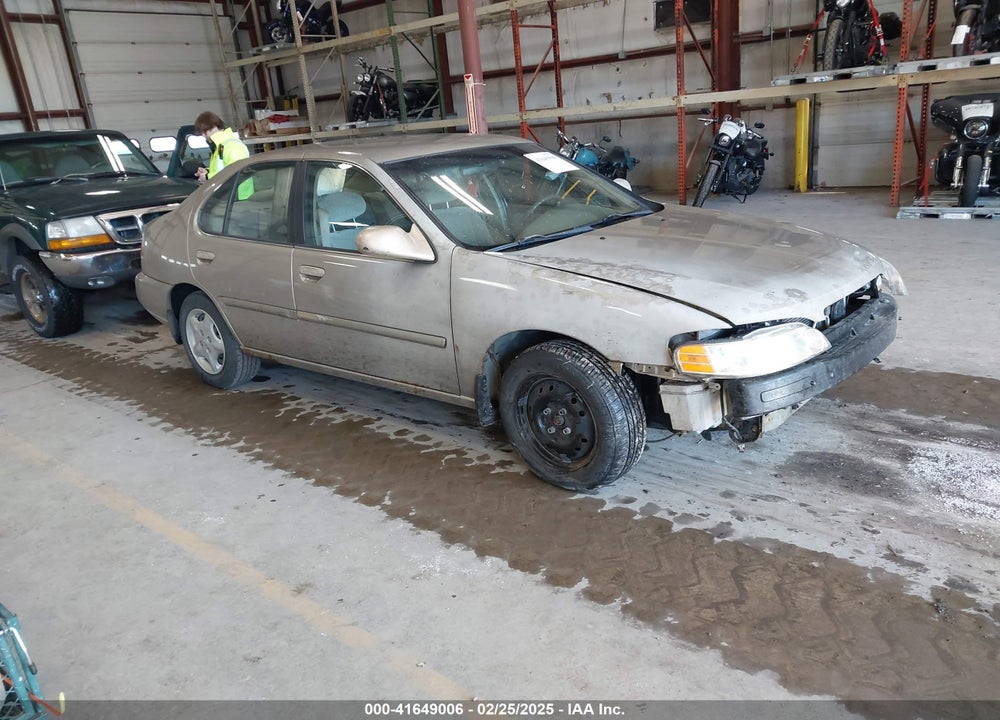 2001 NISSAN ALTIMA GXE VIN: 1N4DL01D91C128284