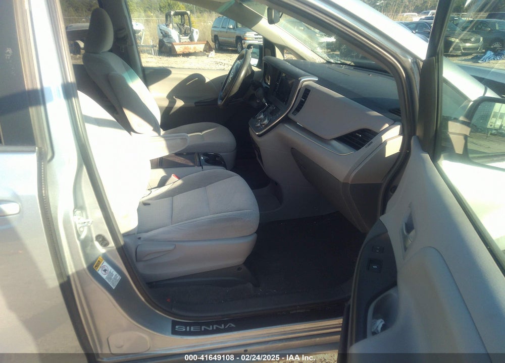 2015 TOYOTA SIENNA VIN: 5TDKK3DC5FS599850