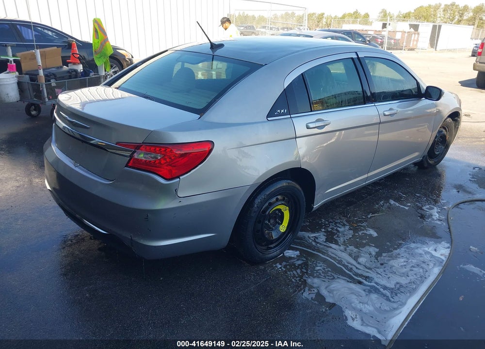 2012 CHRYSLER 200 VIN: 1C3CCBAG1CN170617