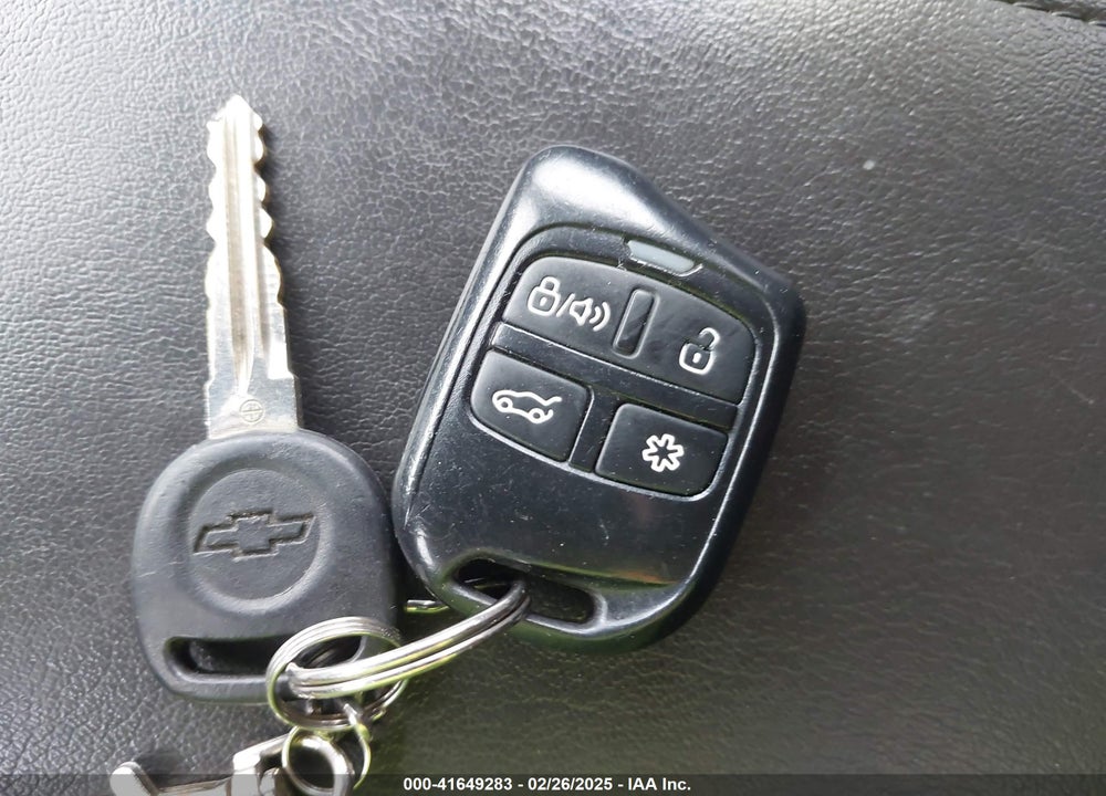 2010 CHEVROLET TRAVERSE LT VIN: 1GNLVFED1AS110467