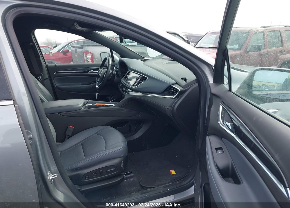 2024 BUICK ENCLAVE VIN: 5GAEVBKWXRJ125259