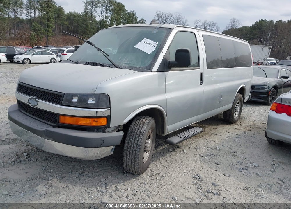 2020 CHEVROLET EXPRESS PASSENGER RWD 2500 REGULAR WHEELBASE LS VIN: 1GAWGEFP0L1263765