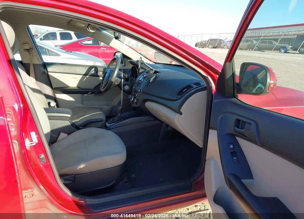 2011 KIA FORTE EX VIN: KNAFU4A28B5401580