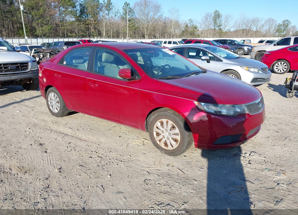 2011 KIA FORTE EX VIN: KNAFU4A28B5401580