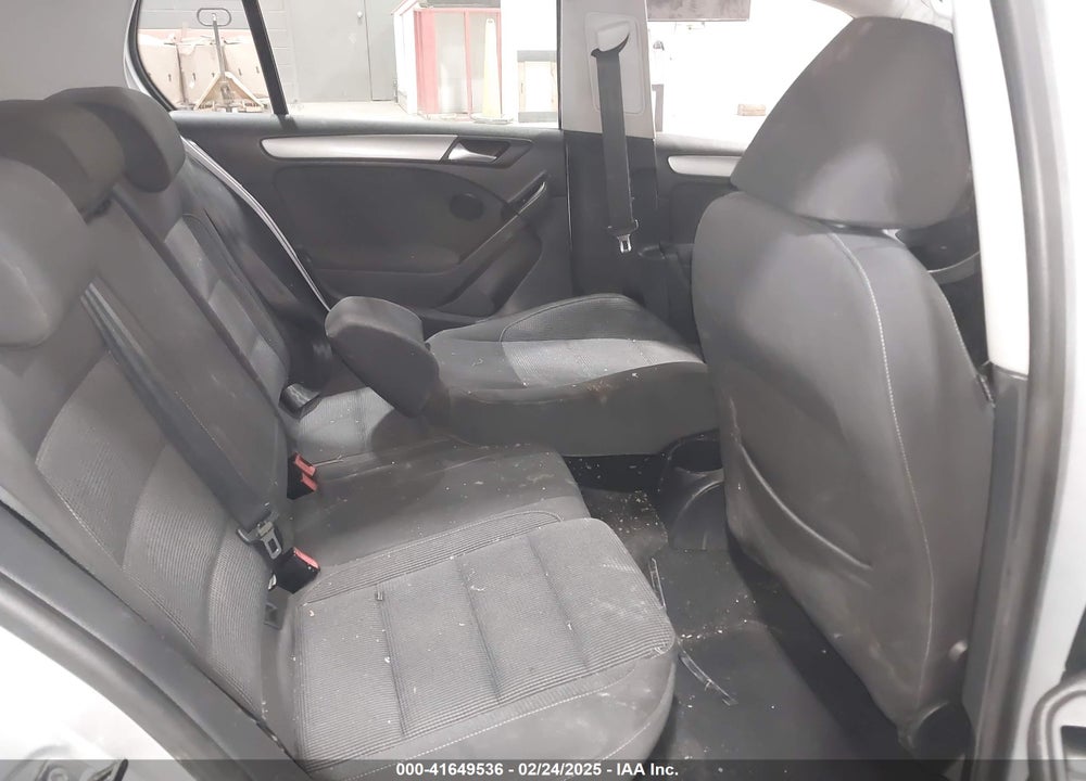 2010 VOLKSWAGEN GOLF 4-DOOR VIN: WVWDB7AJ9AW380191
