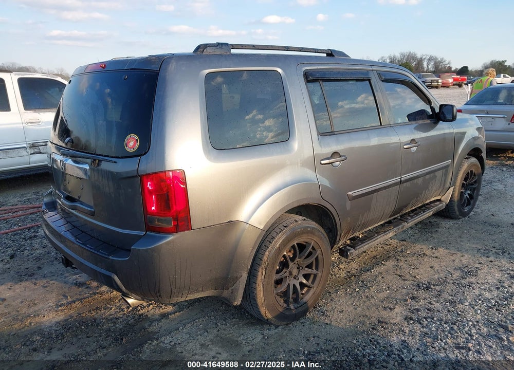 2010 HONDA PILOT VIN: 5FNYF3H44AB006218