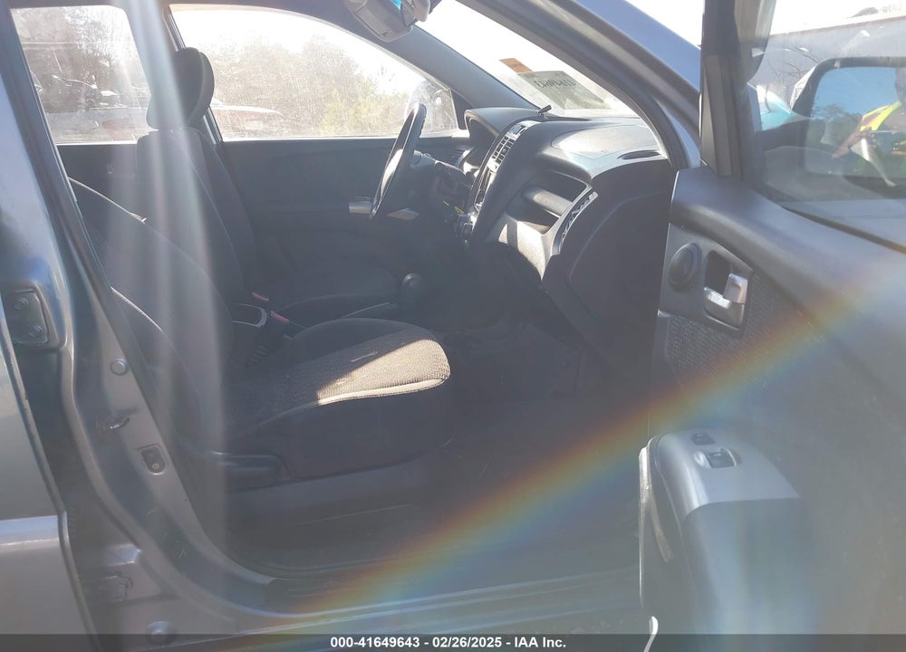 2007 KIA SPORTAGE VIN: KNDJE723977330453