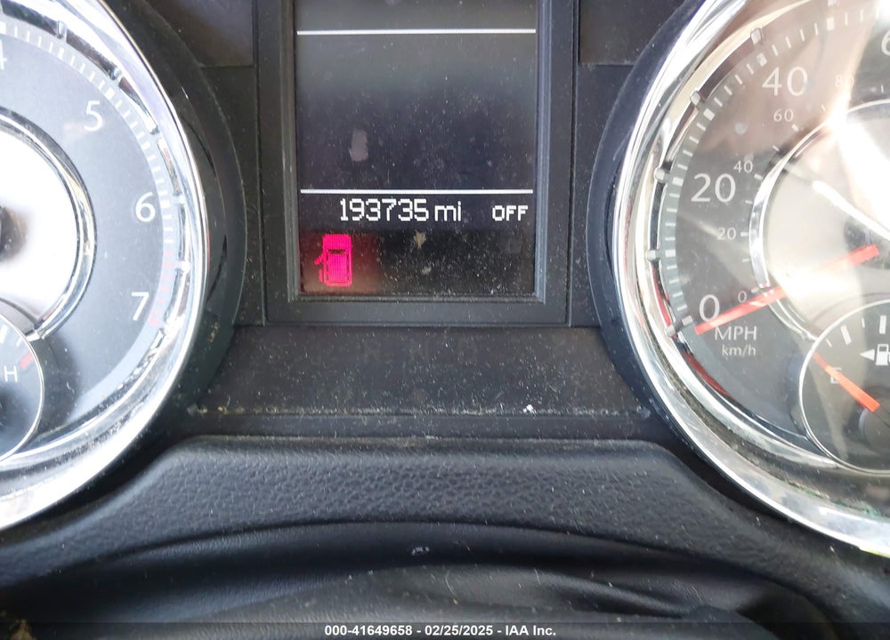 2011 CHRYSLER TOWN & COUNTRY VIN: 2A4RR5DG3BR734507