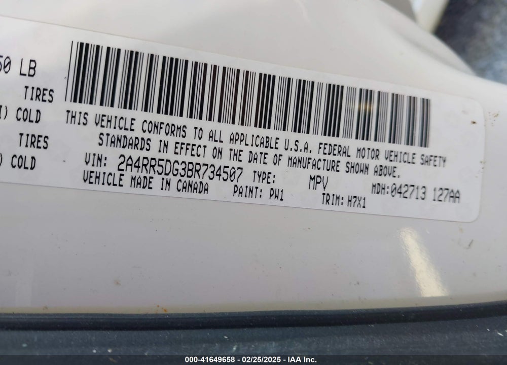 2011 CHRYSLER TOWN & COUNTRY VIN: 2A4RR5DG3BR734507