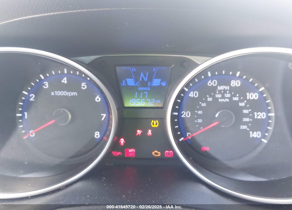 2010 HYUNDAI TUCSON VIN: KM8JUCAC2AU093287