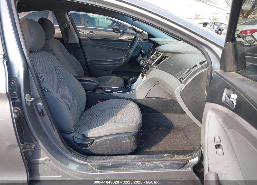 2013 HYUNDAI SONATA GLS VIN: 5NPEB4AC8DH548014