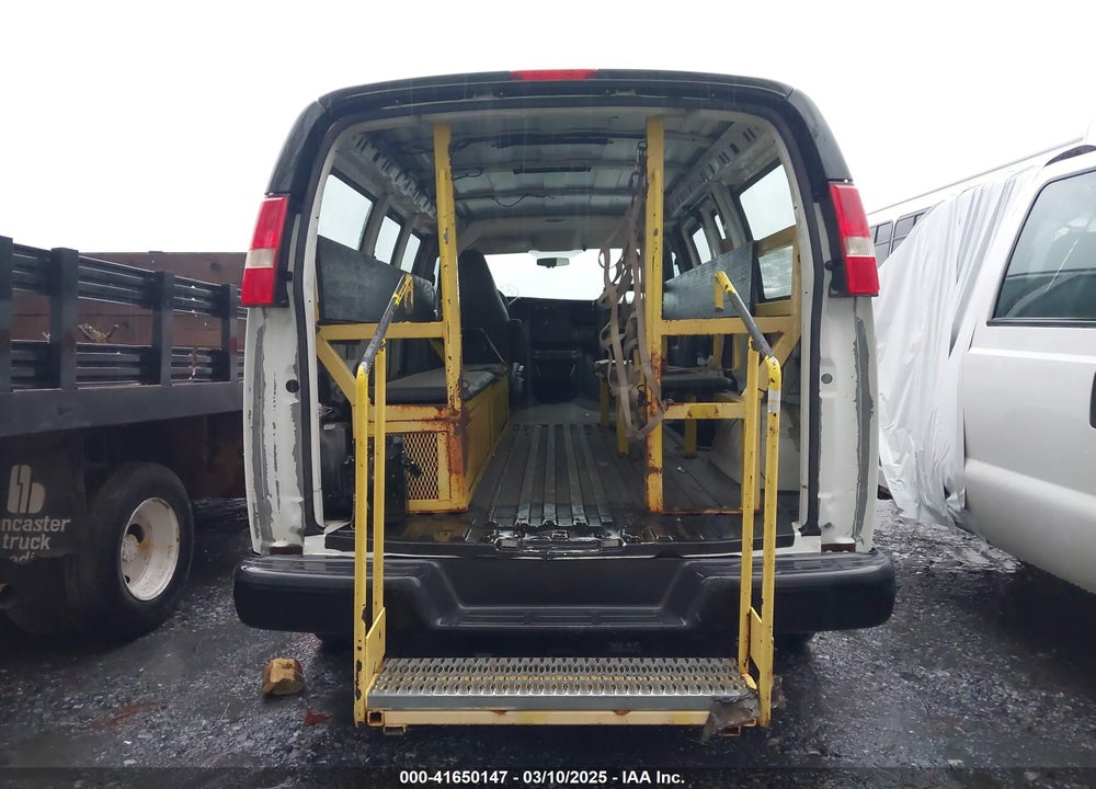 2016 CHEVROLET EXPRESS G2500 VIN: 1GCWGAHF1G1217632