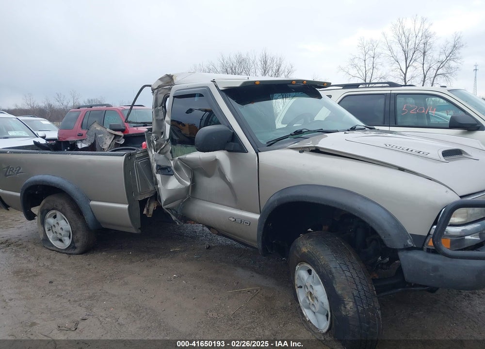 2000 CHEVROLET S-10 LS VIN: 1GCCT19W5Y8126983
