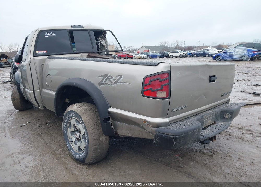 2000 CHEVROLET S-10 LS VIN: 1GCCT19W5Y8126983