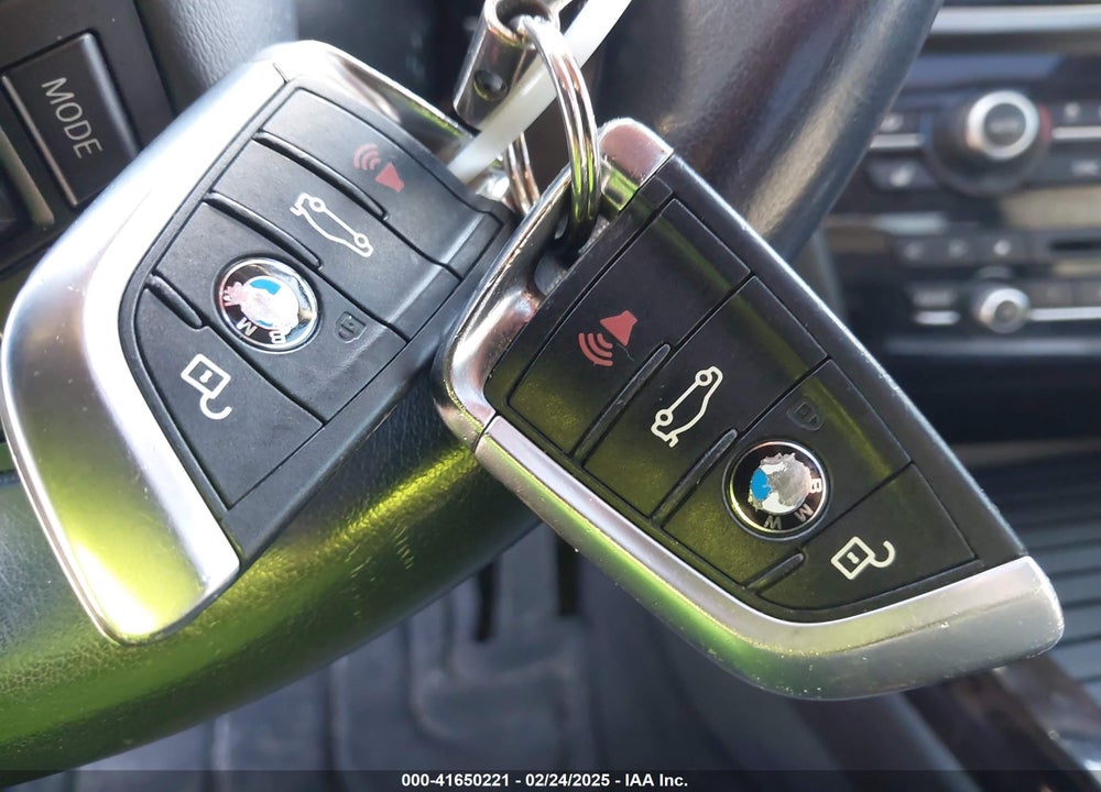 2015 BMW X5 VIN: 5UXKR2C51F0H37638