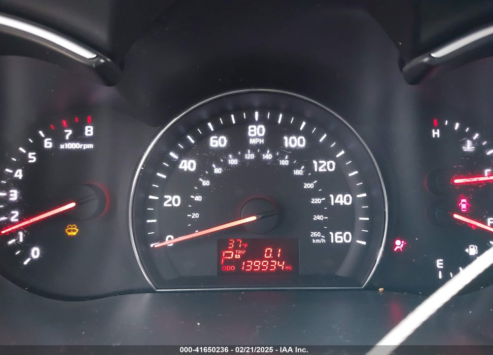 2015 KIA SORENTO LX VIN: 5XYKT4A64FG625787