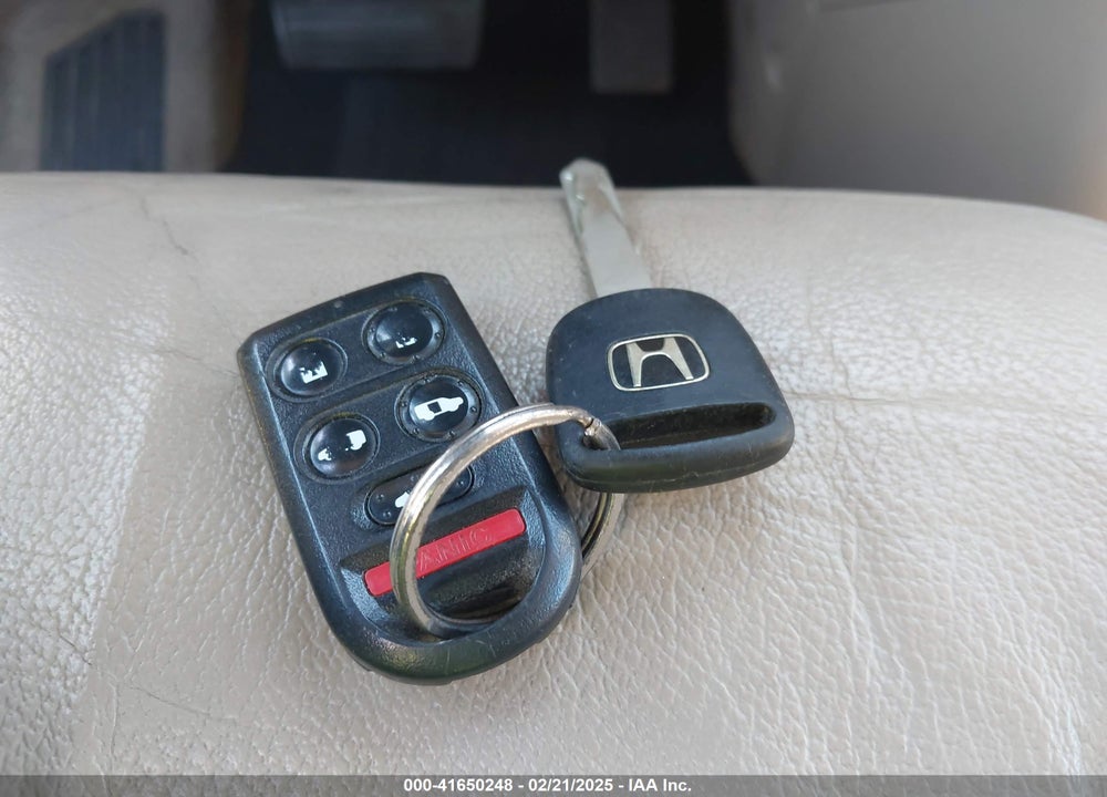 2007 HONDA ODYSSEY TOURING VIN: 5FNRL38847B092767