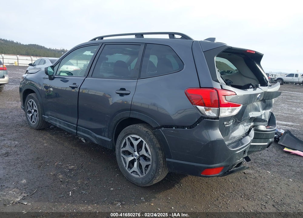2023 SUBARU FORESTER VIN: JF2SKAEC7PH413624