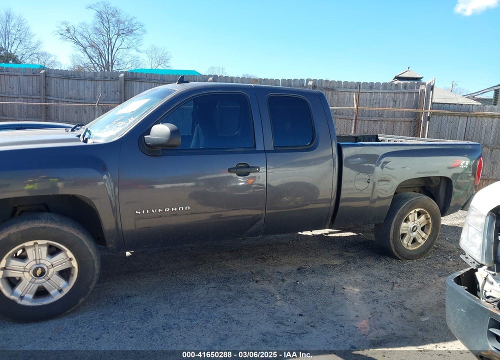 2010 CHEVROLET SILVERADO 1500 VIN: 1GCSKSE33AZ137416