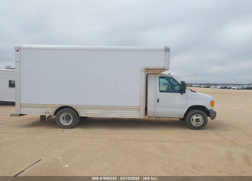 2007 FORD E-450 CUTAWAY VIN: 1FDXE45S47DA75980