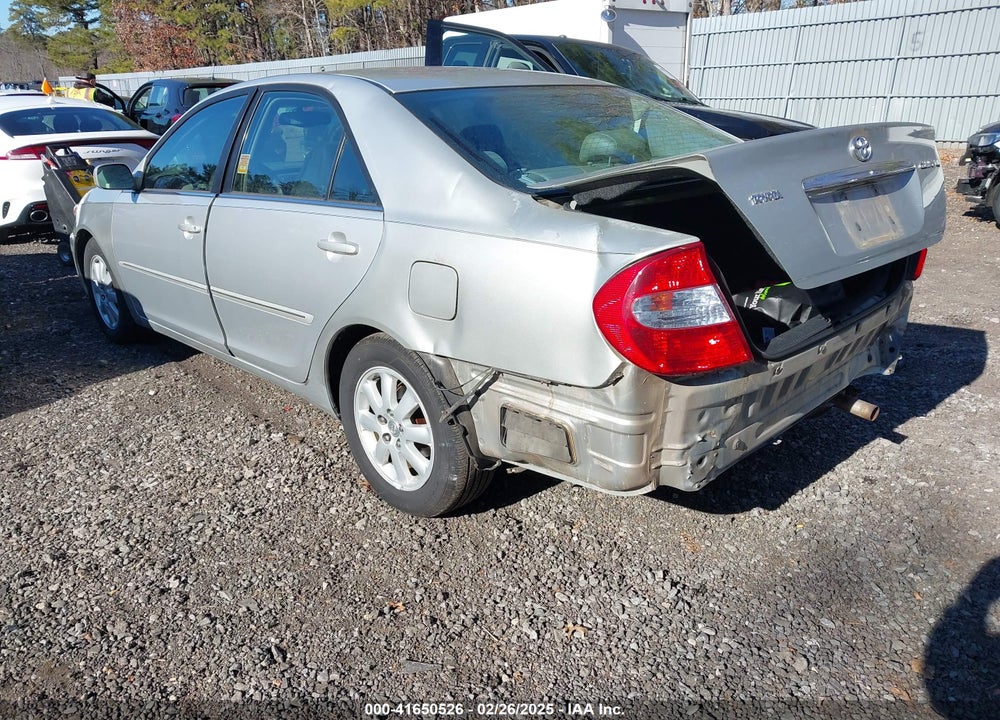 2002 TOYOTA CAMRY XLE VIN: 4T1BE30K22U579352