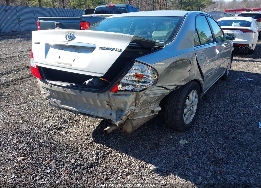 2002 TOYOTA CAMRY XLE VIN: 4T1BE30K22U579352