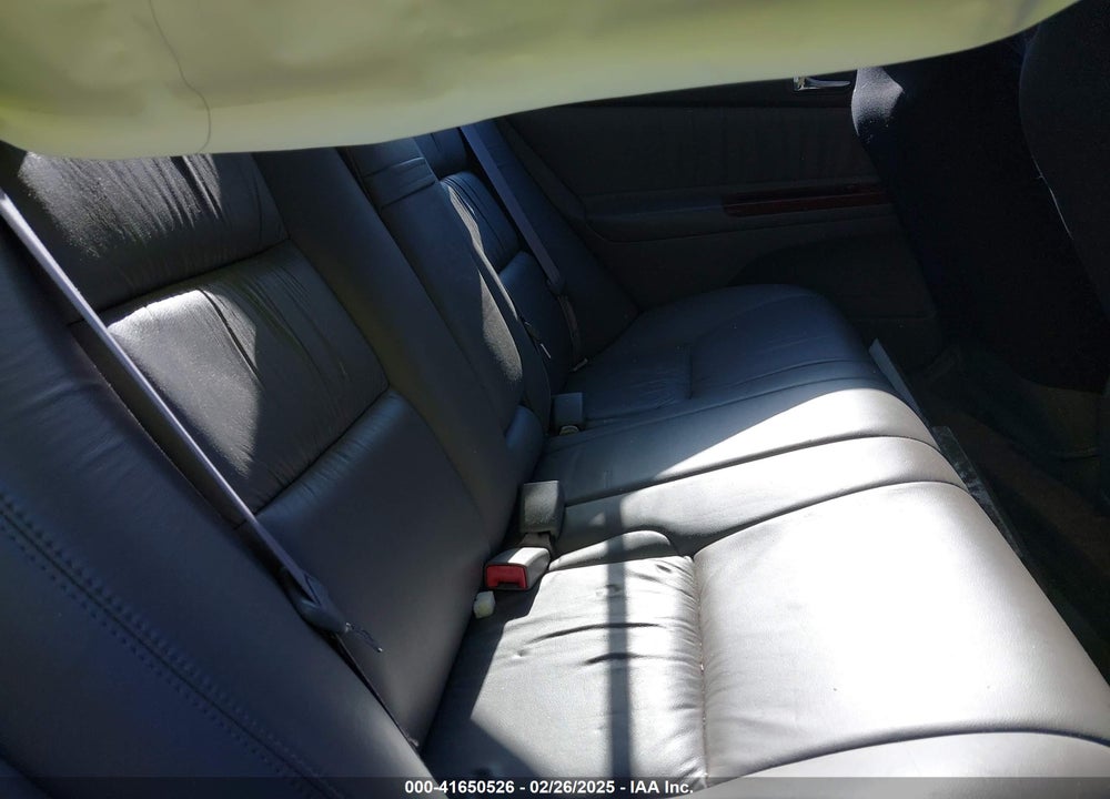2002 TOYOTA CAMRY XLE VIN: 4T1BE30K22U579352