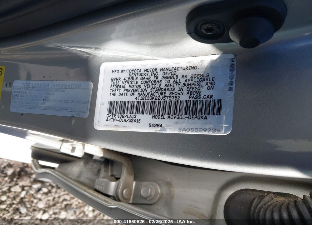 2002 TOYOTA CAMRY XLE VIN: 4T1BE30K22U579352