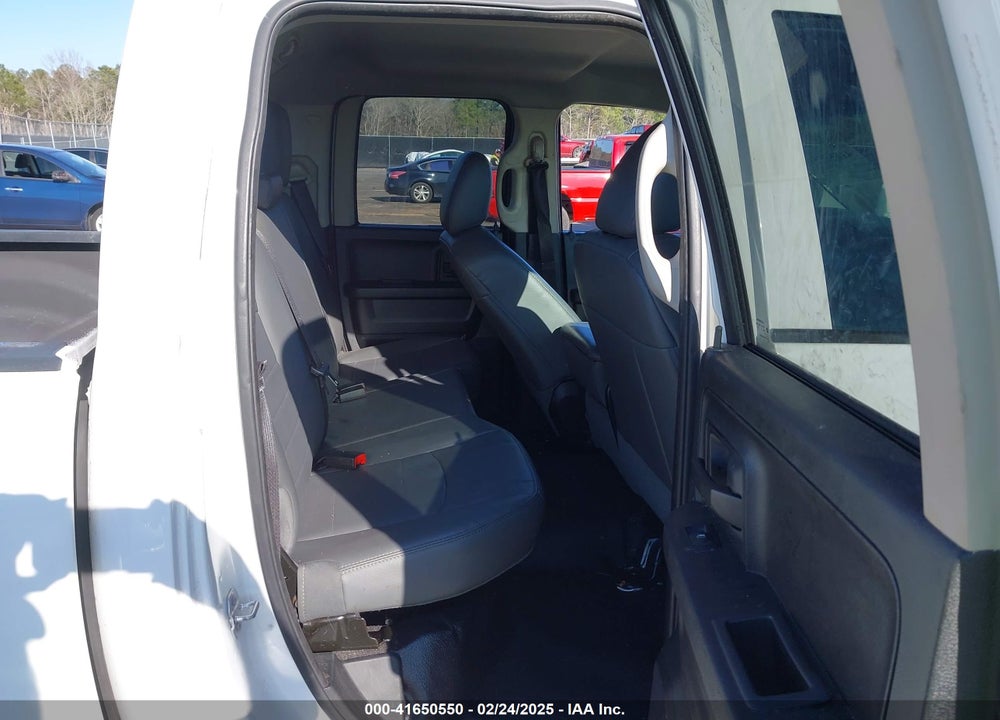 2017 RAM 1500 VIN: 1C6RR6FG8HS591660
