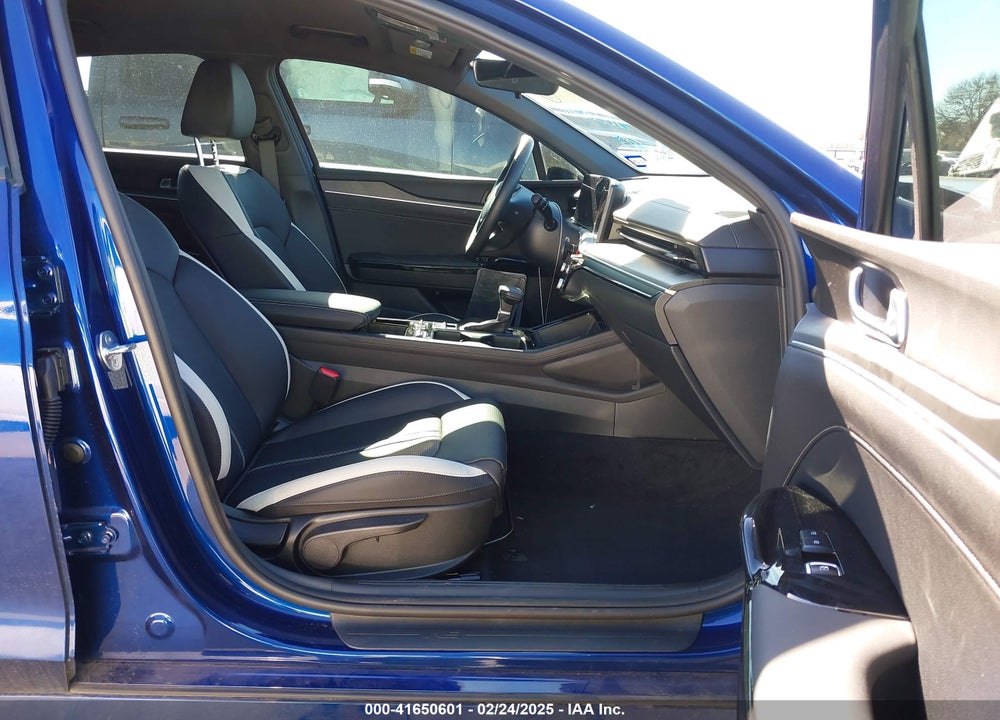 2025 KIA K5 VIN: KNAG64J73S5296750