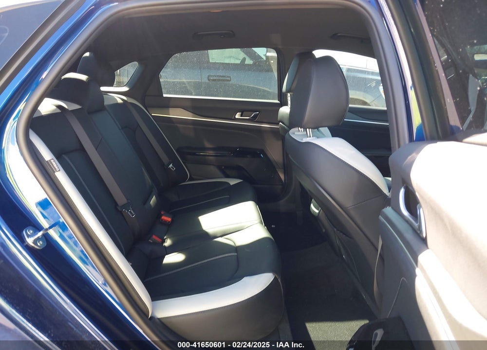 2025 KIA K5 VIN: KNAG64J73S5296750