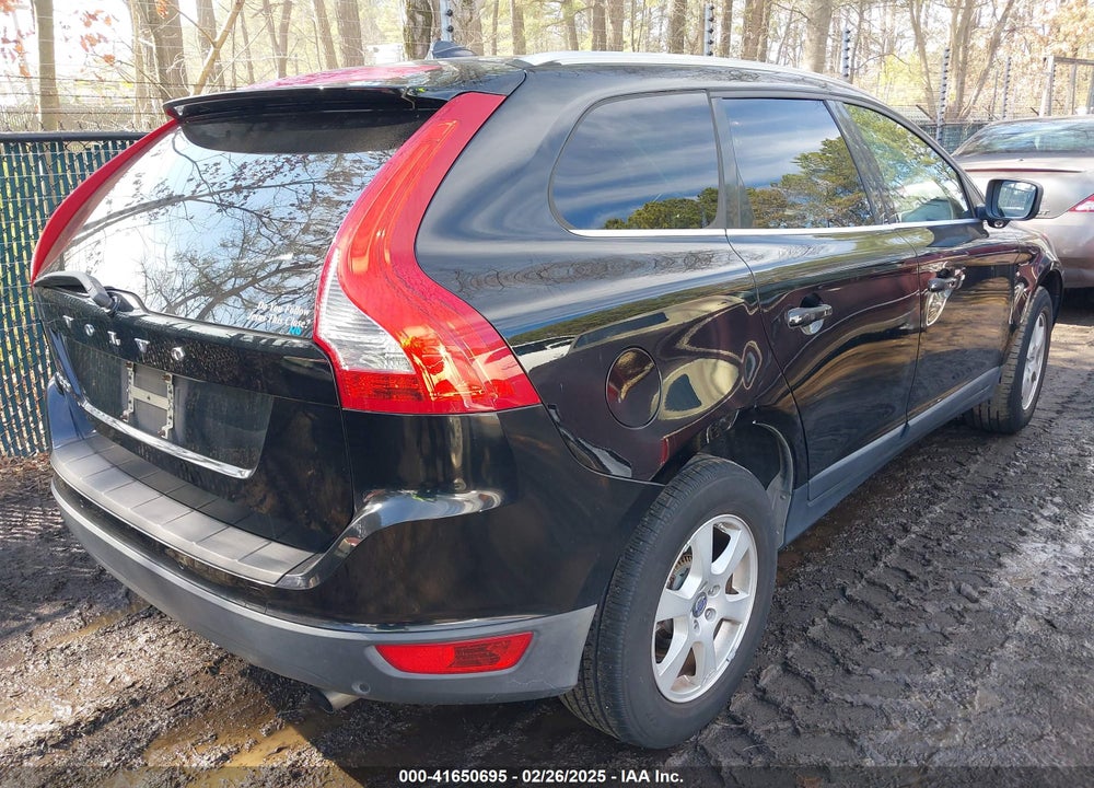 2012 VOLVO XC60 VIN: YV4952DL8C2261830